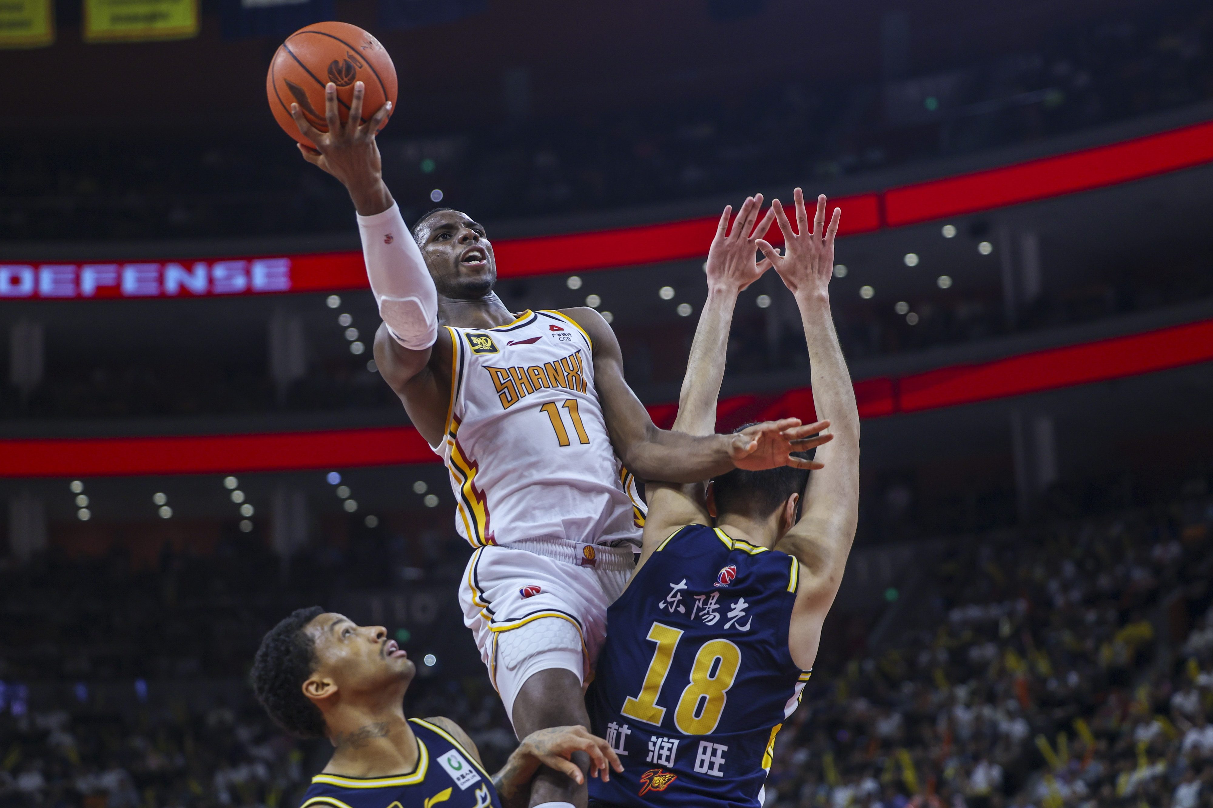 门兴格拉德巴赫迎CBA季后赛关键赛，窗口期临场应变，信心回归，球探报告显示潜力的简单介绍