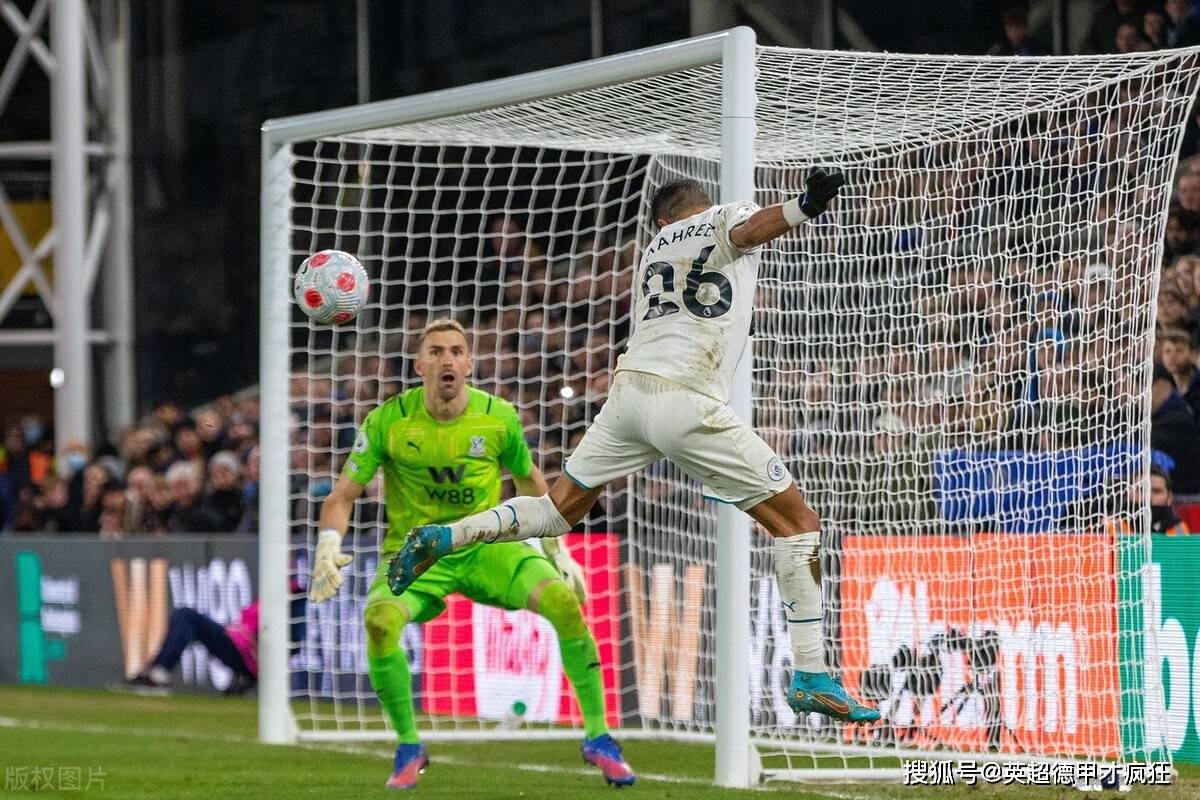 成都蓉城集结日内部沟通，志在欧冠名次提升，气氛紧张，球队文化再被提及