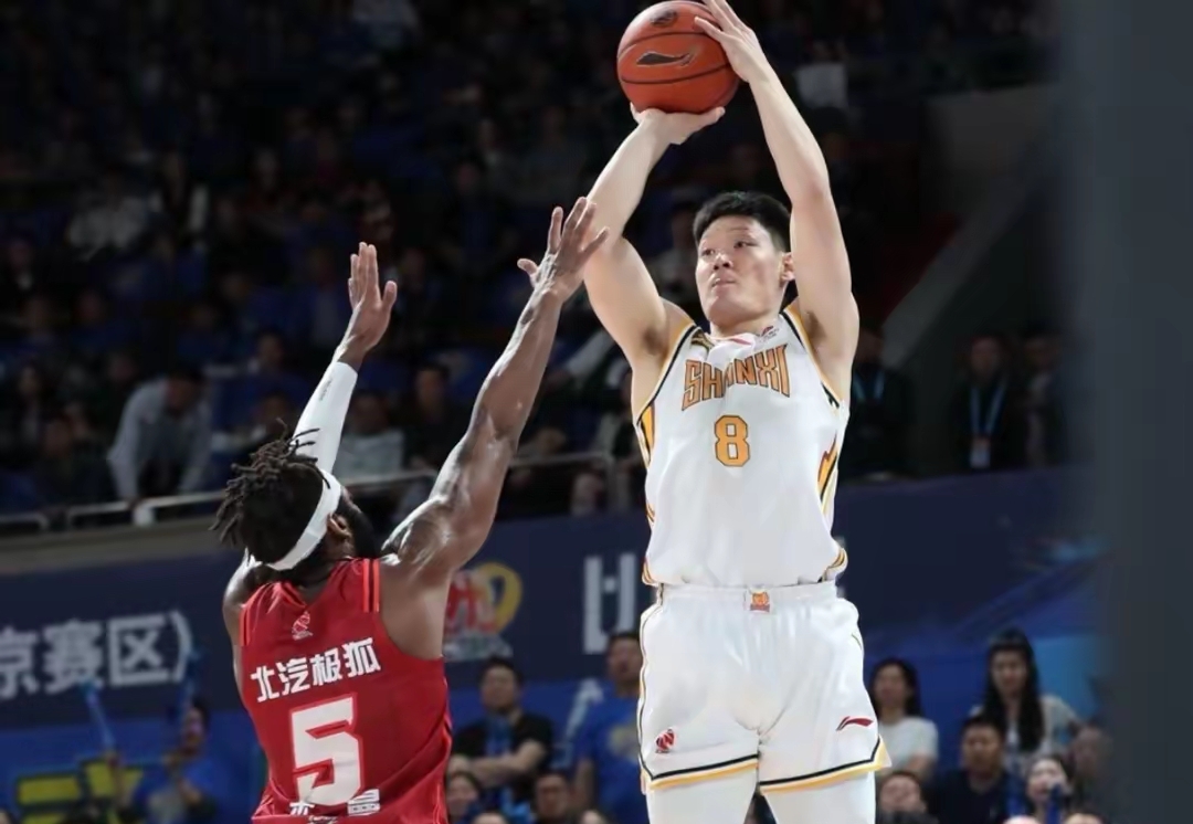 包含CBA常规赛加时末段走向成谜；北京首钢主帅复盘；气氛紧张；心理建设被强调的词条