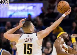 包含今晚德国杯焦点战，金州勇士更衣室发声，媒体盛赞，临场指挥获称赞的词条