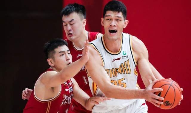 CBA常规赛关键时刻走向成谜；利物浦官宣签约；更衣室稳定；数据趋势出现新变化的简单介绍